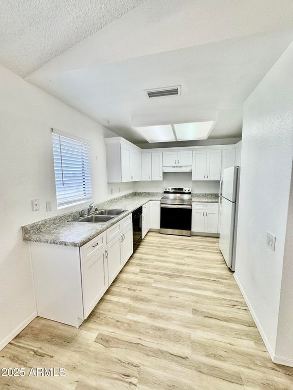 2035 S Elm Street 233, Tempe, AZ 85282