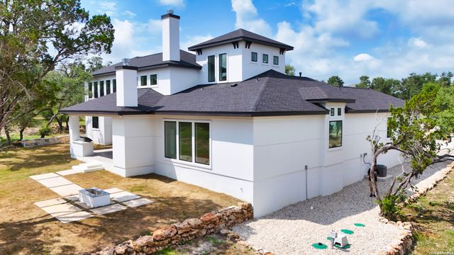285 SCENIC CYN, New Braunfels, TX 78132