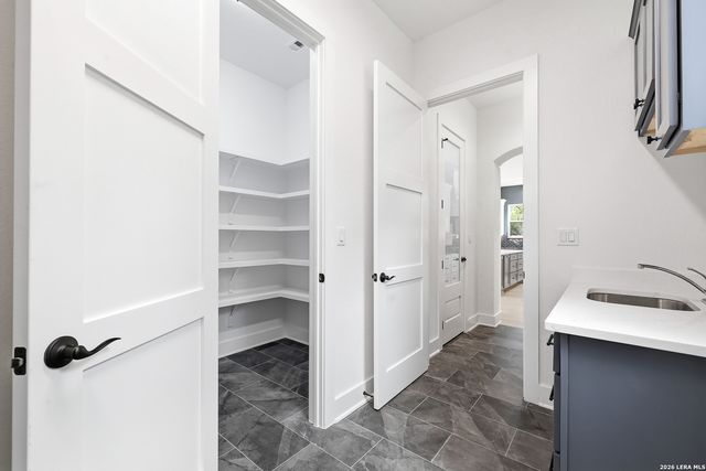 285 SCENIC CYN, New Braunfels, TX 78132