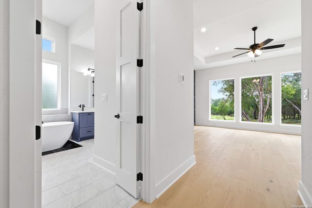 285 SCENIC CYN, New Braunfels, TX 78132