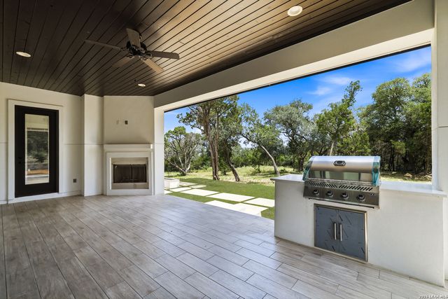 285 SCENIC CYN, New Braunfels, TX 78132