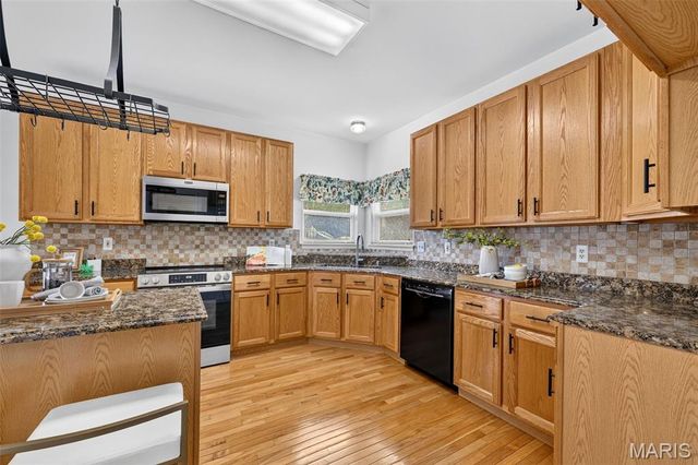308 Copper Crest Court, St Charles, MO 63304