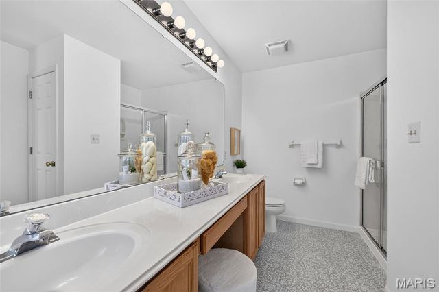 308 Copper Crest Court, St Charles, MO 63304