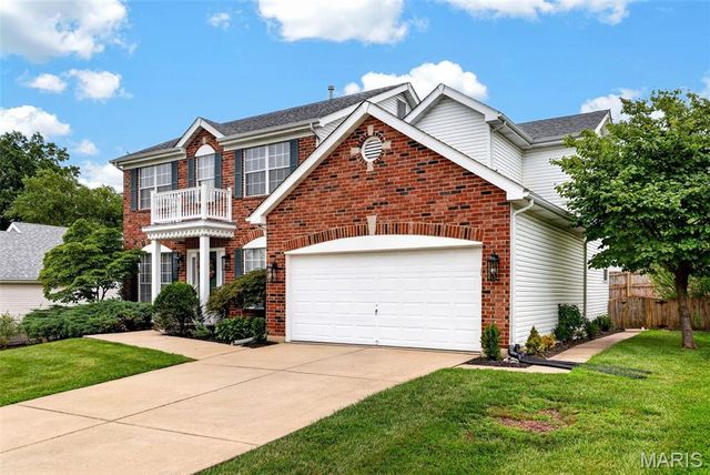 308 Copper Crest Court, St Charles, MO 63304