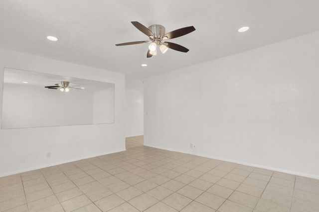 357 Garden Boulevard, Palm Beach Gardens, FL 33410