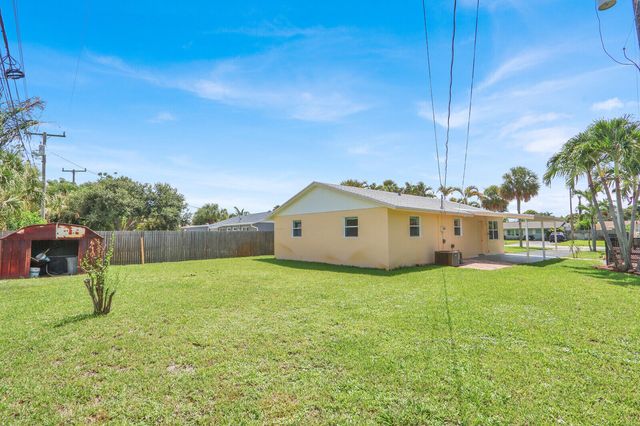 357 Garden Boulevard, Palm Beach Gardens, FL 33410