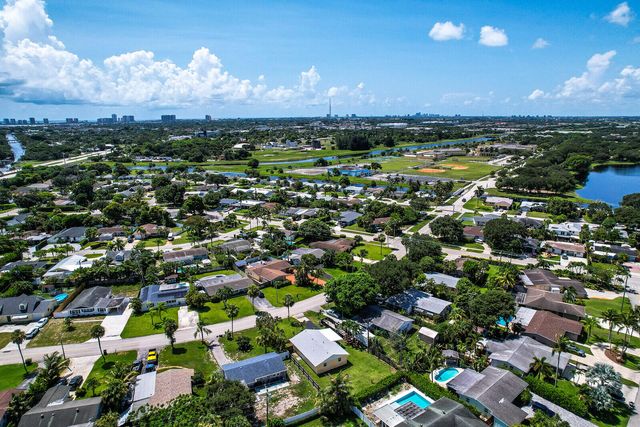 357 Garden Boulevard, Palm Beach Gardens, FL 33410