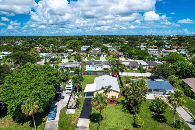 357 Garden Boulevard, Palm Beach Gardens, FL 33410