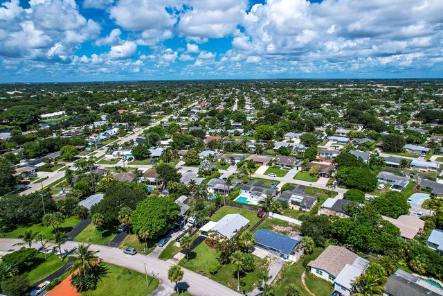 357 Garden Boulevard, Palm Beach Gardens, FL 33410