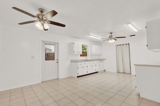 357 Garden Boulevard, Palm Beach Gardens, FL 33410