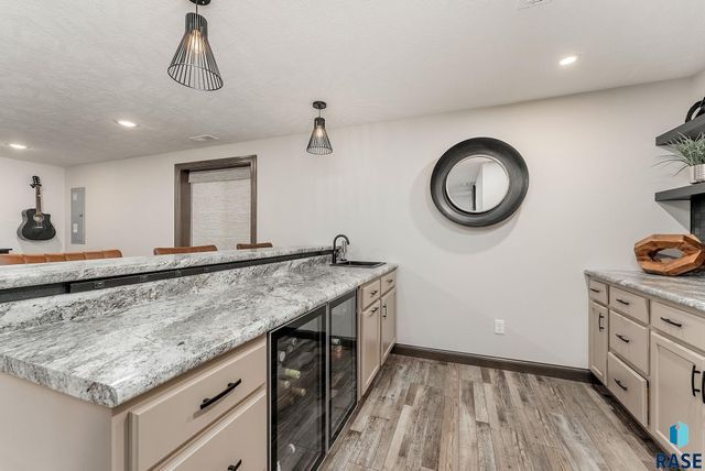 8400 E Willow Wood St Street, Sioux Falls, SD 57110