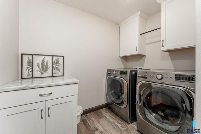 8400 E Willow Wood St Street, Sioux Falls, SD 57110