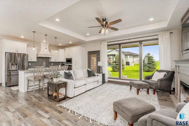 8400 E Willow Wood St Street, Sioux Falls, SD 57110