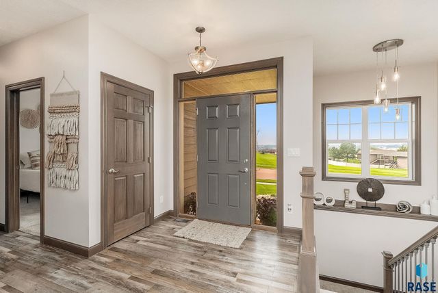 8400 E Willow Wood St Street, Sioux Falls, SD 57110