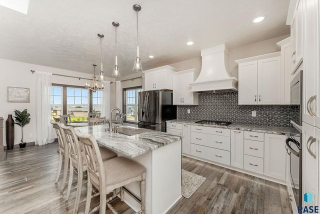 8400 E Willow Wood St Street, Sioux Falls, SD 57110