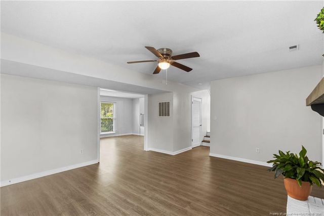 5839 Rivercroft Road, Fayetteville, NC 28304