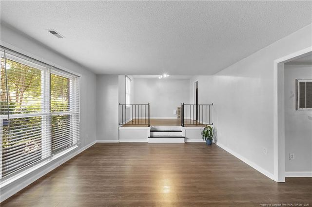 5839 Rivercroft Road, Fayetteville, NC 28304