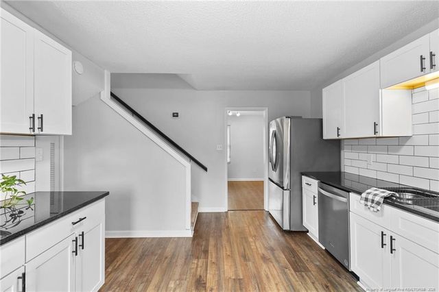 5839 Rivercroft Road, Fayetteville, NC 28304