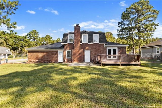 5839 Rivercroft Road, Fayetteville, NC 28304