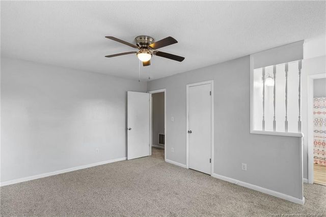 5839 Rivercroft Road, Fayetteville, NC 28304