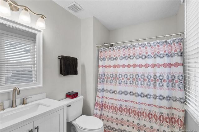 5839 Rivercroft Road, Fayetteville, NC 28304