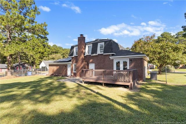 5839 Rivercroft Road, Fayetteville, NC 28304