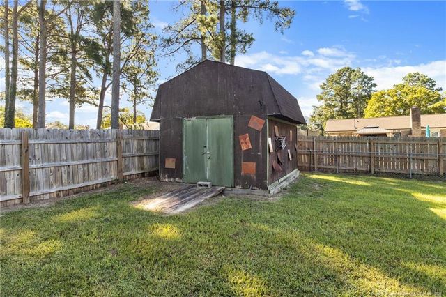 5839 Rivercroft Road, Fayetteville, NC 28304