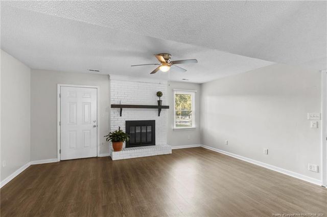 5839 Rivercroft Road, Fayetteville, NC 28304