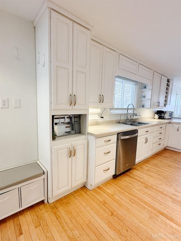 423 W Hampton Street, Marquette, MI 49855