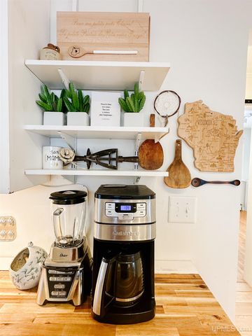 423 W Hampton Street, Marquette, MI 49855