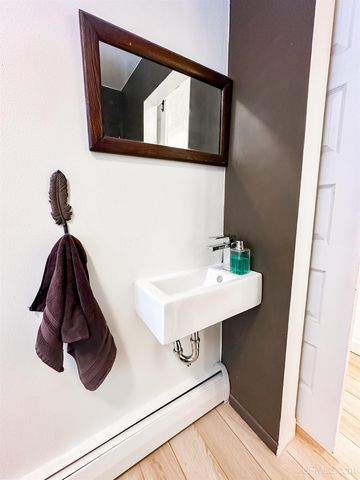 423 W Hampton Street, Marquette, MI 49855