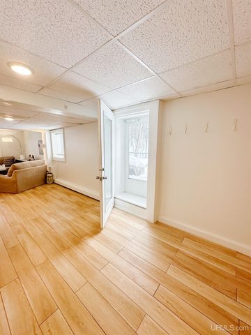 423 W Hampton Street, Marquette, MI 49855