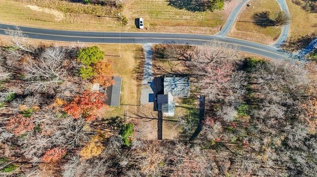 6342 Maple Springs Road, Seagrove, NC 27341