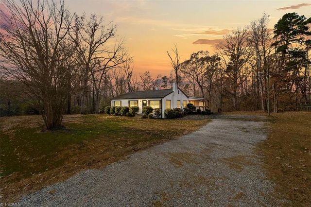 6342 Maple Springs Road, Seagrove, NC 27341