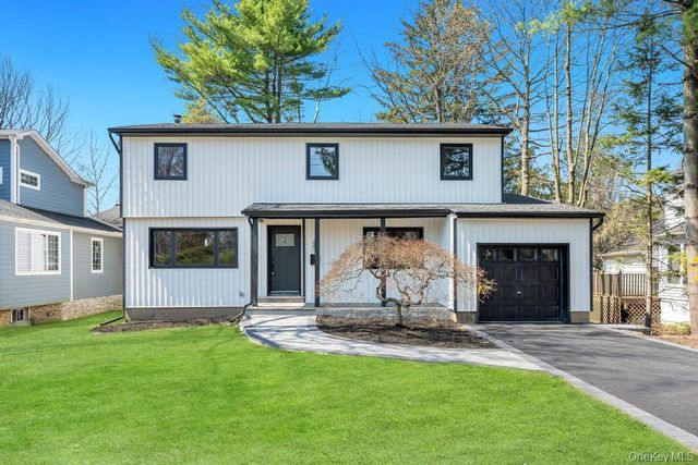 441 Roslyn Road, East Williston, NY 11596