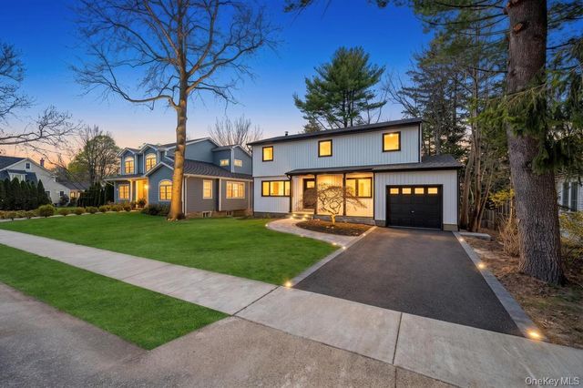 441 Roslyn Road, East Williston, NY 11596