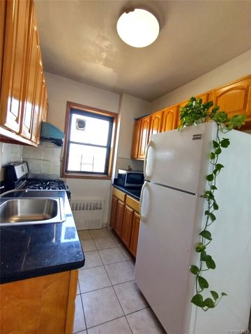 6434 102nd Street 11E, Rego Park, NY 11374
