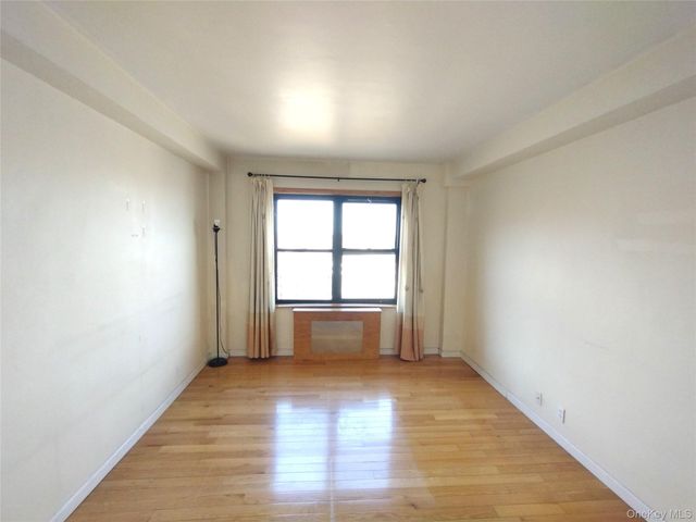 6434 102nd Street 11E, Rego Park, NY 11374