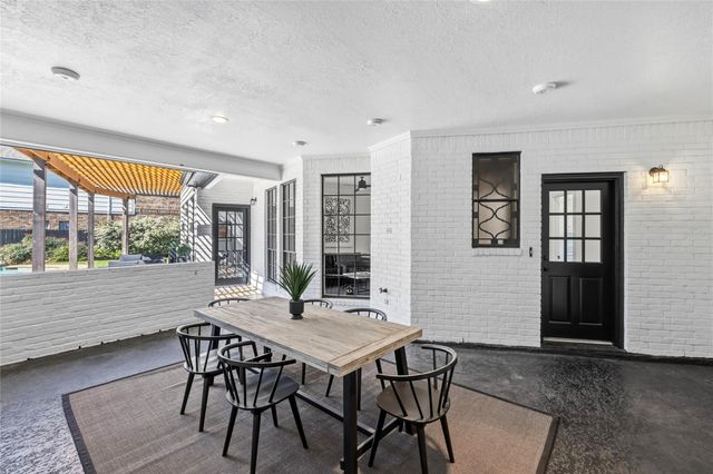 6787 Monarda Court, Houston, TX 77069