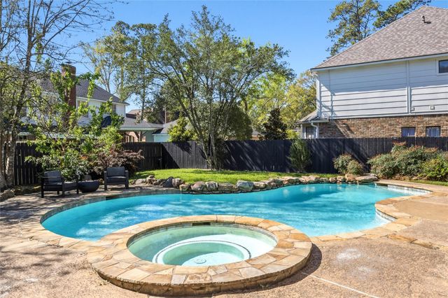 6787 Monarda Court, Houston, TX 77069