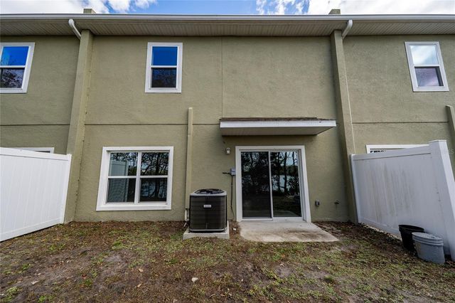 462 LAKE SHORE PARKWAY, Davenport, FL 33896