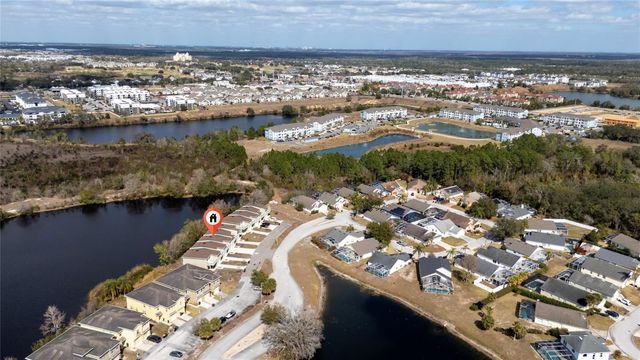 462 LAKE SHORE PARKWAY, Davenport, FL 33896