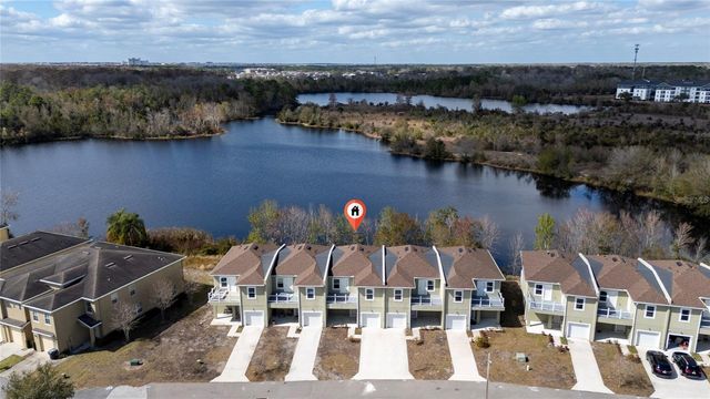 462 LAKE SHORE PARKWAY, Davenport, FL 33896