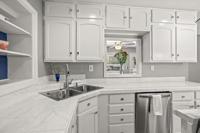 1870 Rio Vista Drive, Paris, KY 40361