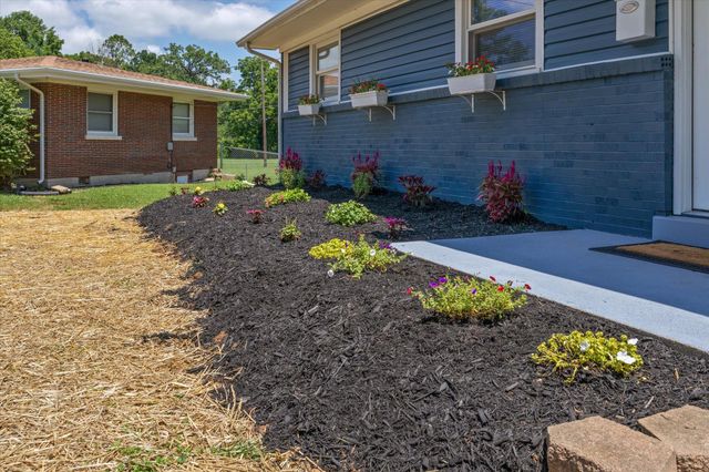 1870 Rio Vista Drive, Paris, KY 40361