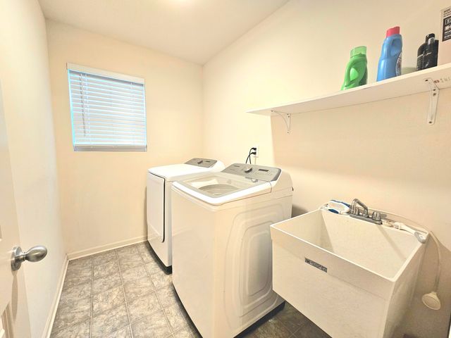 6147 Inverness Court, Romulus City, MI 48174