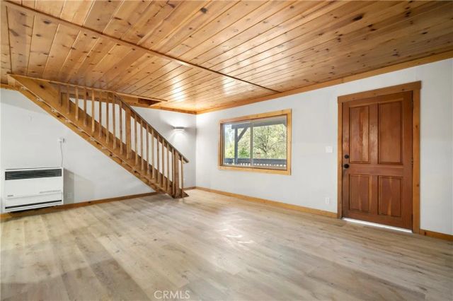 814 Glen View Lane, Twin Peaks, CA 92391