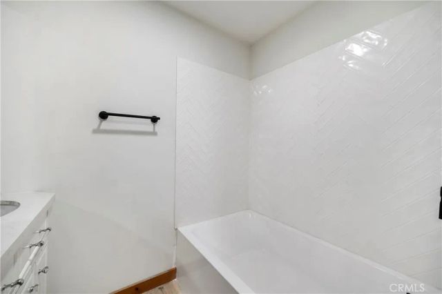 814 Glen View Lane, Twin Peaks, CA 92391