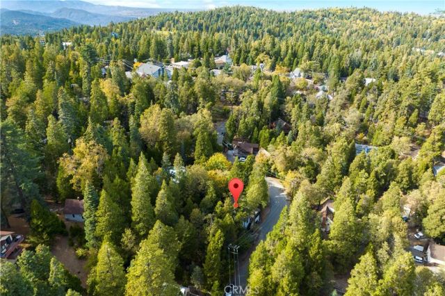 814 Glen View Lane, Twin Peaks, CA 92391