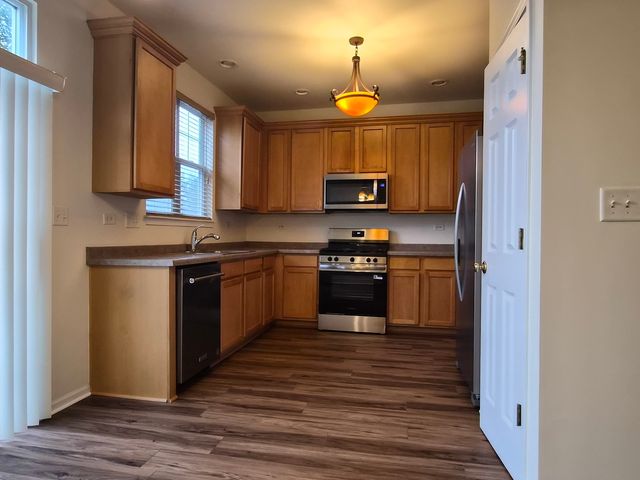 3397 BRADBURY Circle 3397, Aurora, IL 60504
